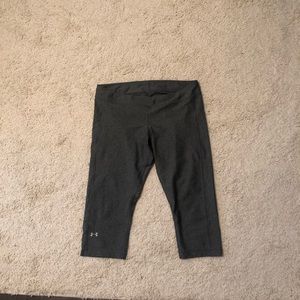 Gray Under Armour Cropped Leggings